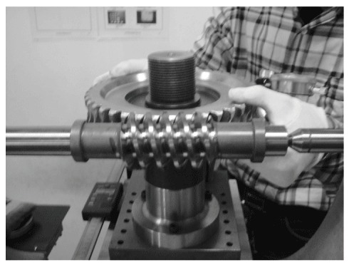 減速機,減速器,蝸輪蝸桿減速機,蝸輪蝸桿副,蝸輪減速機,蝸桿減速機,平面二次包絡減速機,包絡減速機,非標減速機,減速機型號,RV精密減速機,雙導程精密蝸輪蝸桿副,微型減速機,礦山用減速機,鋼廠專用減速機,硬齒面減速機,立式減速機,臥式減速機,圓弧齒蝸輪蝸桿減速機,切紙機專用減速機,輪胎定型硫化機,金宇減速機