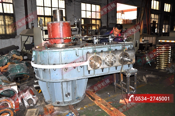 減速機(jī),減速器,蝸輪蝸桿減速機(jī),蝸輪蝸桿副,蝸輪減速機(jī),蝸桿減速機(jī),平面二次包絡(luò)減速機(jī),包絡(luò)減速機(jī),非標(biāo)減速機(jī),減速機(jī)型號(hào),RV精密減速機(jī),雙導(dǎo)程精密蝸輪蝸桿副,微型減速機(jī),礦山用減速機(jī),鋼廠專用減速機(jī),硬齒面減速機(jī),立式減速機(jī),臥式減速機(jī),圓弧齒蝸輪蝸桿減速機(jī),切紙機(jī)專用減速機(jī),輪胎定型硫化機(jī),金宇減速機(jī)