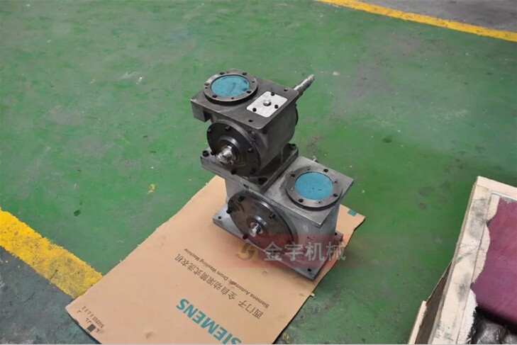 平面二次包絡減速機