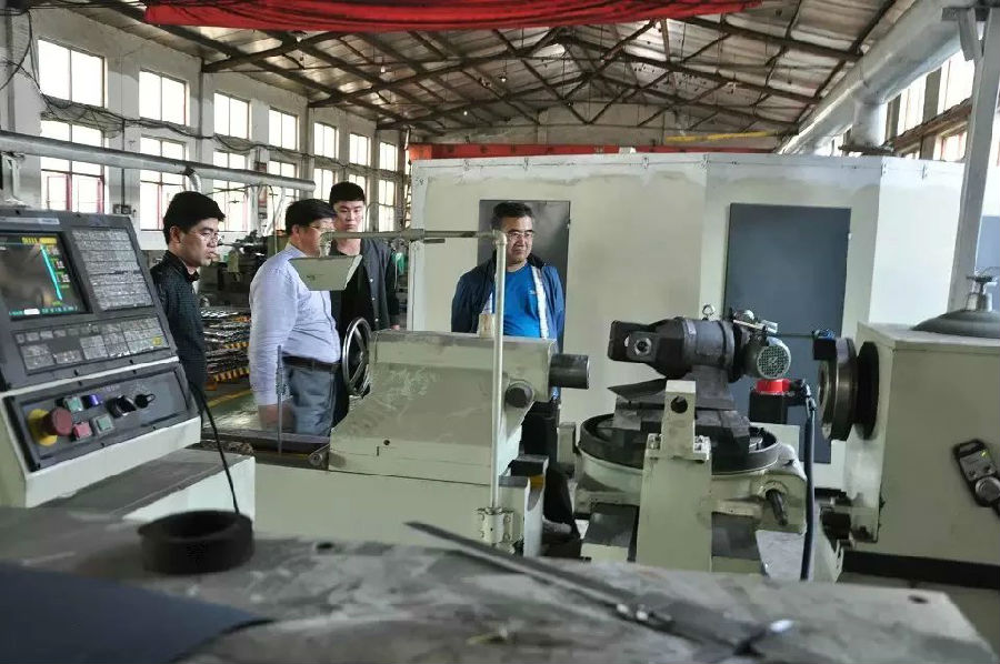 減速機,減速器,蝸輪蝸桿減速機,蝸輪蝸桿副,蝸輪減速機,蝸桿減速機,平面二次包絡減速機,包絡減速機,非標減速機,減速機型號,RV精密減速機,雙導程精密蝸輪蝸桿副,微型減速機,礦山用減速機,鋼廠專用減速機,硬齒面減速機,立式減速機,臥式減速機,圓弧齒蝸輪蝸桿減速機,切紙機專用減速機,輪胎定型硫化機,金宇減速機 減速機,減速器,蝸輪蝸桿減速機,蝸輪蝸桿副,蝸輪減速機,蝸桿減速機,平面二次包絡減速機,包絡減速機,非標減速機,減速機型號,RV精密減速機,雙導程精密蝸輪蝸桿副,微型減速機,礦山用減速機,鋼廠專用減速機,硬齒面減速機,立式減速機,臥式減速機,圓弧齒蝸輪蝸桿減速機,切紙機專用減速機,輪胎定型硫化機,金宇減速機