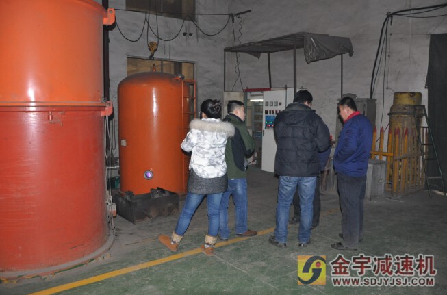 1532417923860675.jpg 平面二次包絡減速機