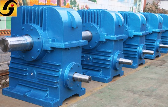 平面二次包絡減速機 減速機,減速器,蝸輪蝸桿減速機,蝸輪蝸桿副,蝸輪減速機,蝸桿減速機,平面二次包絡減速機,包絡減速機,非標減速機,減速機型號,RV精密減速機,雙導程精密蝸輪蝸桿副,微型減速機,礦山用減速機,鋼廠專用減速機,硬齒面減速機,立式減速機,臥式減速機,圓弧齒蝸輪蝸桿減速機,切紙機專用減速機,輪胎定型硫化機,金宇減速機