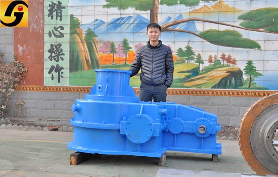 平面二次包絡減速機 減速機,減速器,蝸輪蝸桿減速機,蝸輪蝸桿副,蝸輪減速機,蝸桿減速機,平面二次包絡減速機,包絡減速機,非標減速機,減速機型號,RV精密減速機,雙導程精密蝸輪蝸桿副,微型減速機,礦山用減速機,鋼廠專用減速機,硬齒面減速機,立式減速機,臥式減速機,圓弧齒蝸輪蝸桿減速機,切紙機專用減速機,輪胎定型硫化機,金宇減速機