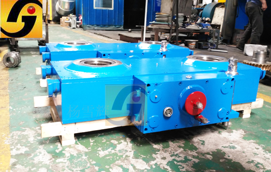 平面二次包絡減速機