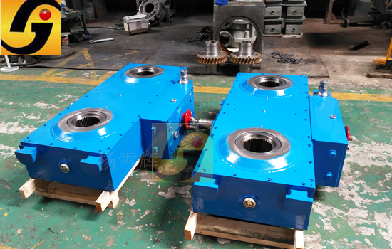 平面二次包絡(luò)減速機(jī) 平面二次包絡(luò)減速機(jī)