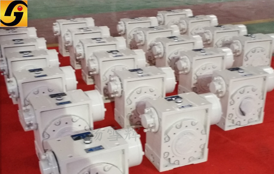 平面二次包絡減速機