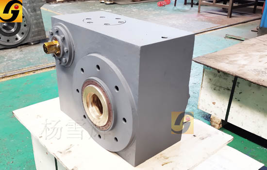 平面二次包絡(luò)減速機(jī) 平面二次包絡(luò)減速機(jī)