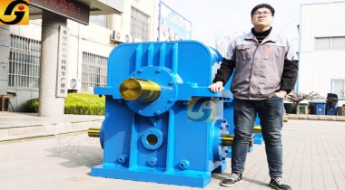 TPU500平面二次包絡減速機的蝸桿傳動類型