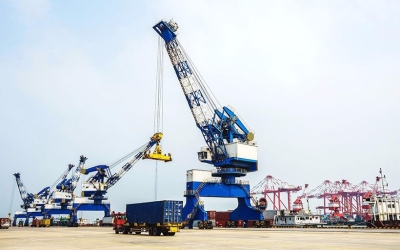 國(guó)內(nèi)首套最復(fù)雜的剖分式工業(yè)CT機(jī)回轉(zhuǎn)支承下線