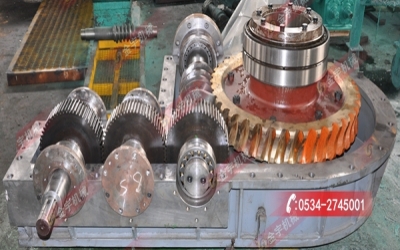 大連華銳重工定制軋機(jī)壓下減速機(jī)驗(yàn)收發(fā)貨