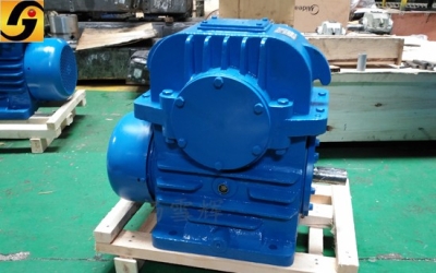 金宇減速機對蝸輪蝸桿漏油問題淺談