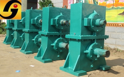 平面二次包絡(luò)減速機 二次包絡(luò)減速機 包絡(luò)減速機 平面二次包絡(luò)的優(yōu)點？