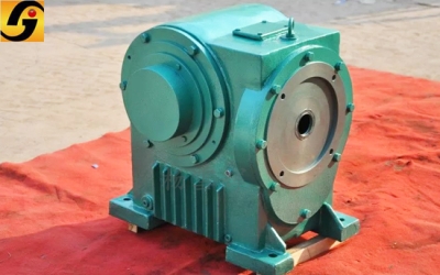 RD-4-240平面二次包絡減速機