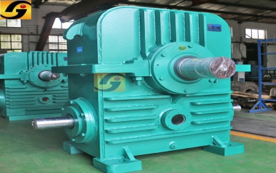 PWU500平面包絡蝸桿減速機