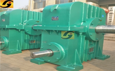 蝸輪蝸桿減速機如何加注潤滑油