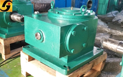 直廓環面蝸桿傳動與斜齒輪傳動的區別