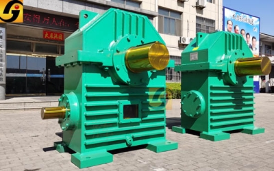 TPU180-500平面包絡環面蝸桿減速機