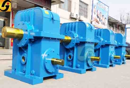 重載工況杠鼎之選？TPU500平面二次包絡(luò)減速機(jī)給出答案